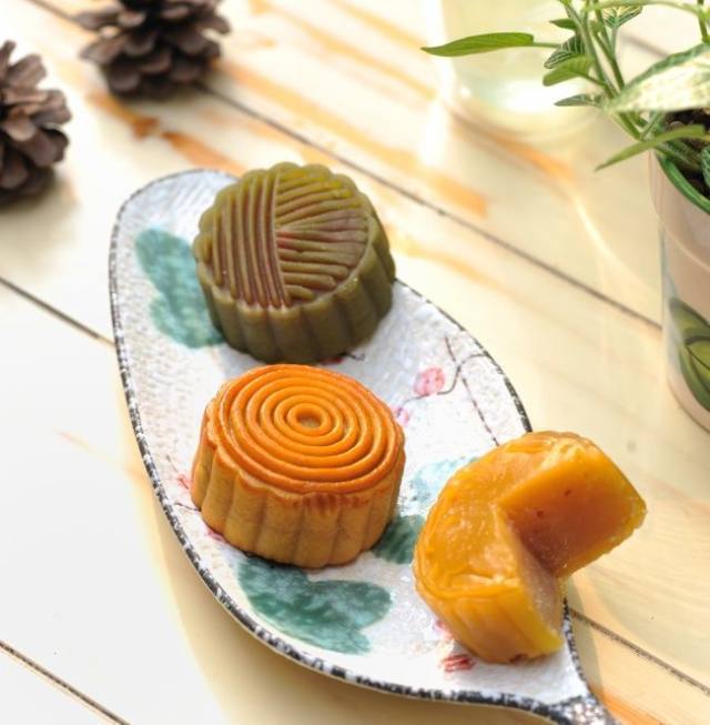 中秋節(jié)為什么要吃月餅,你知道月餅的起源嗎?   中秋節(jié)為什么要吃月餅,你知道月餅的起源嗎?