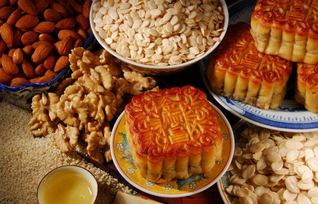 中秋節(jié)為什么要吃月餅,你知道月餅的起源嗎?   中秋節(jié)為什么要吃月餅,你知道月餅的起源嗎?